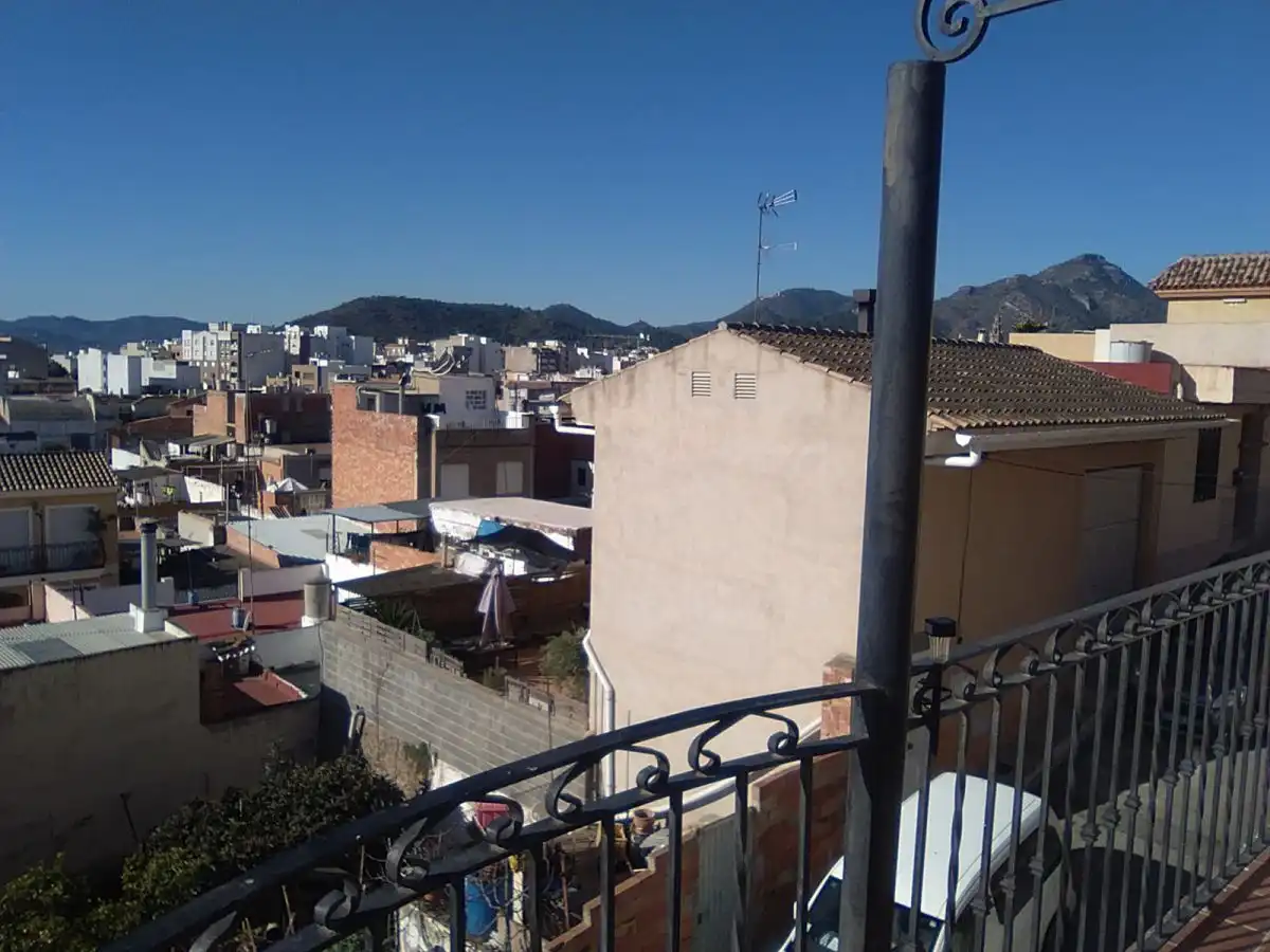 Vista exterior de Casa o xalet en venda en La Vall d'Uixó amb Calefacció, Terrassa i Traster