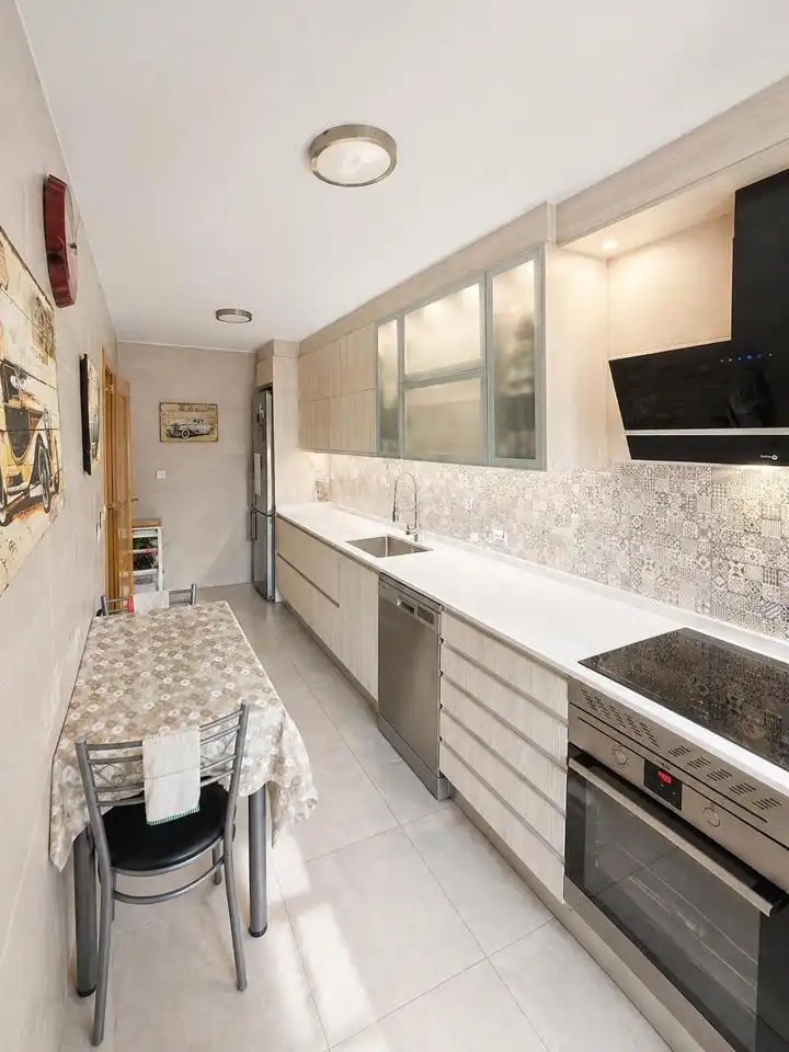 Terraced house with pool for sale in Calle Serrano, imagen 6