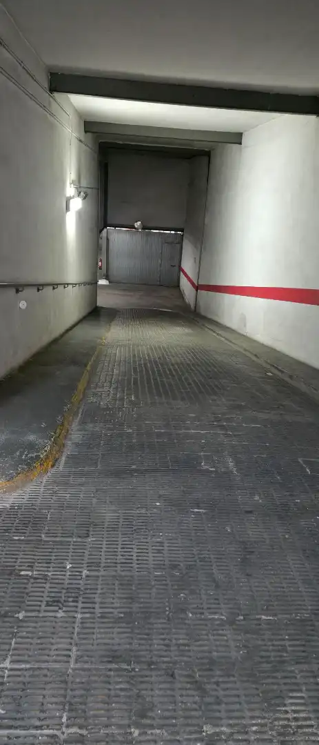 Parkplatz von Garage zum Verkauf in Valencia