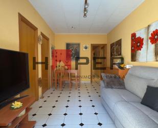 Sala d'estar de Pis en venda en El Prat de Llobregat amb Aire condicionat