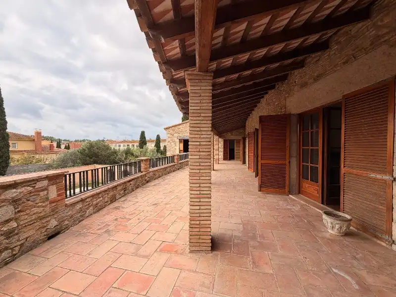 Casa con terraza en venta en Carrer de Figueres, imagen 27