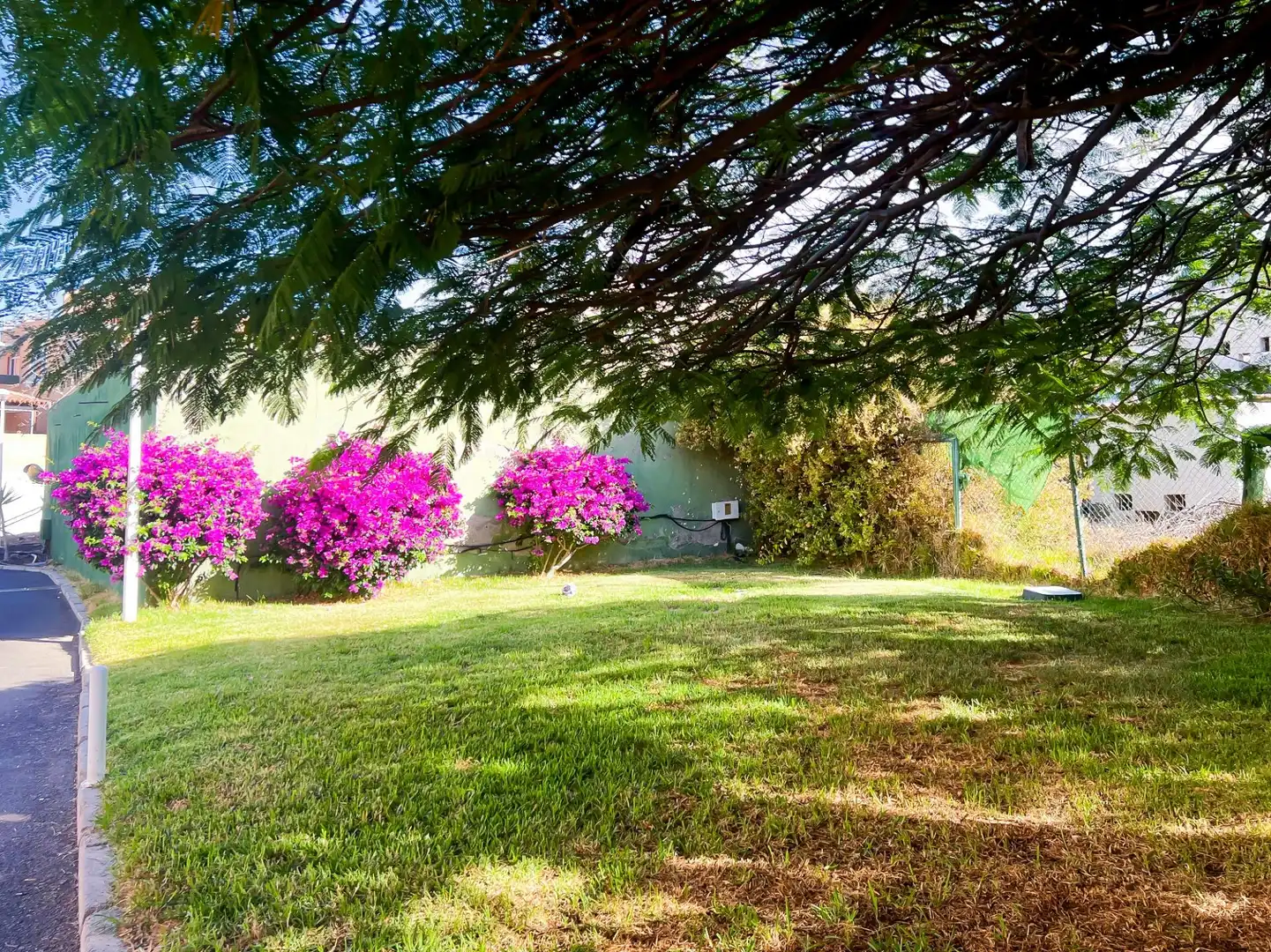 Jardín de Dúplex en venta en Adeje con Aire acondicionado, Jardín privado y Terraza