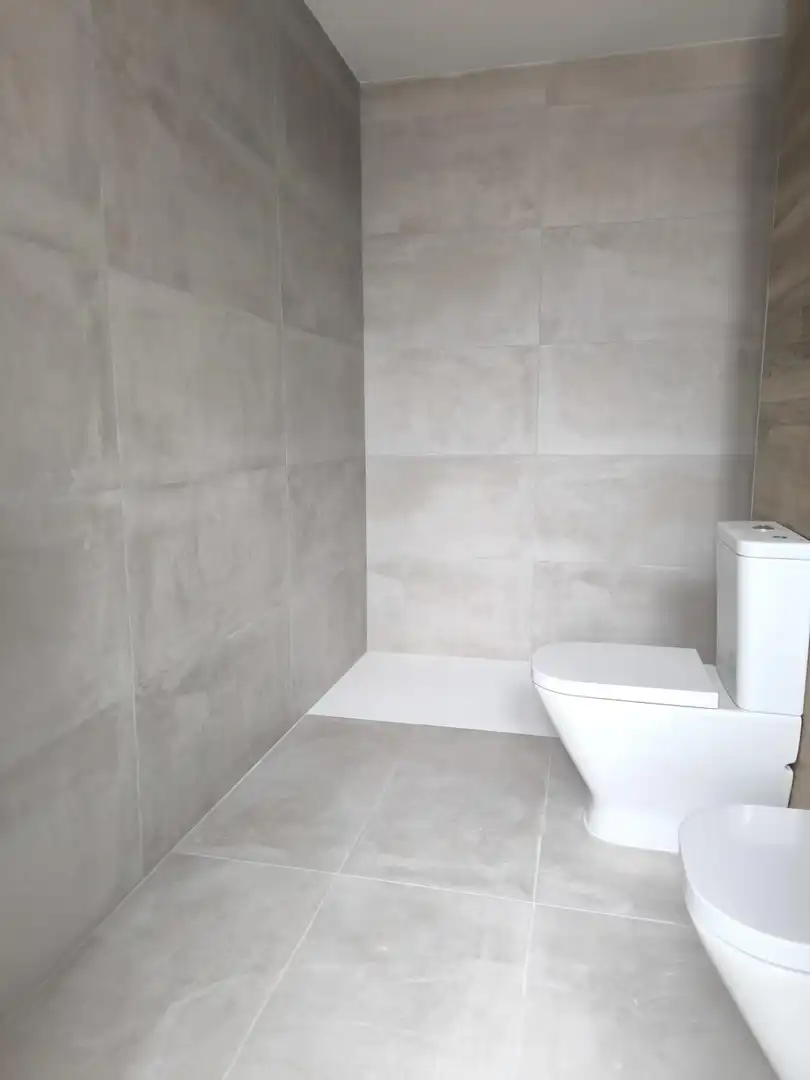 Bathroom of Attic for sale in León Capital   with Storage room