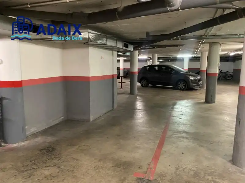 Aparcamiento en venta en Roda de Berà