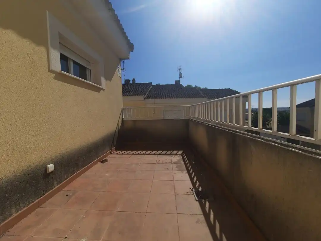 Terrassa de Casa adosada en venda en Escalona amb Calefacció i Alarma