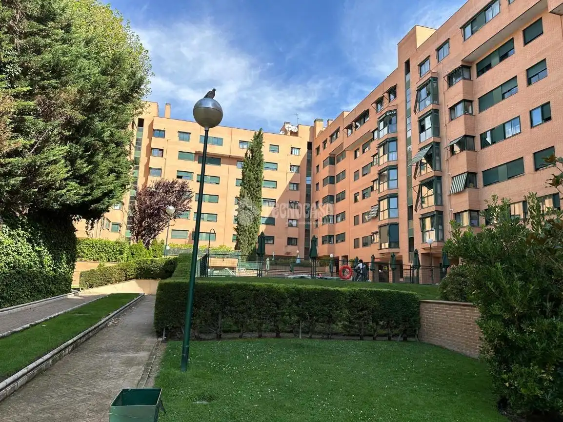 Flat for sale in Barajas