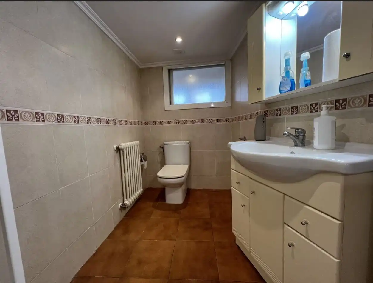 Bathroom of Flat for sale in Jaca