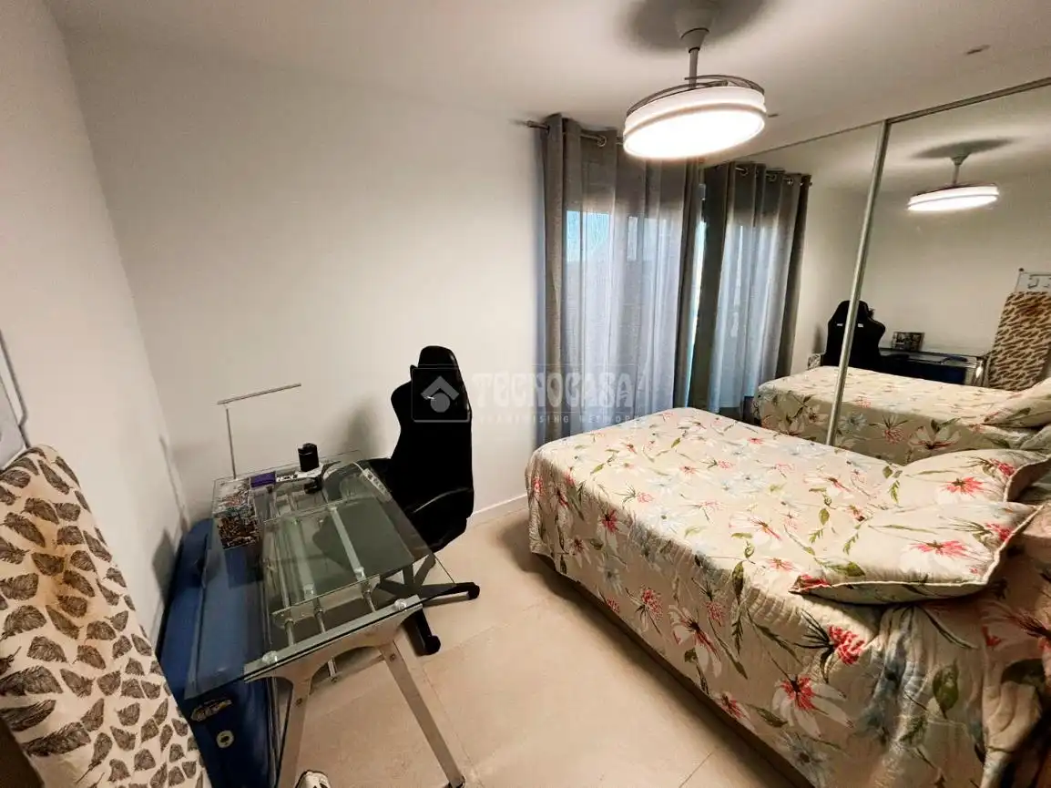 Bedroom of Flat for sale in Zaragoza  with Heating, Terrace and Furnished