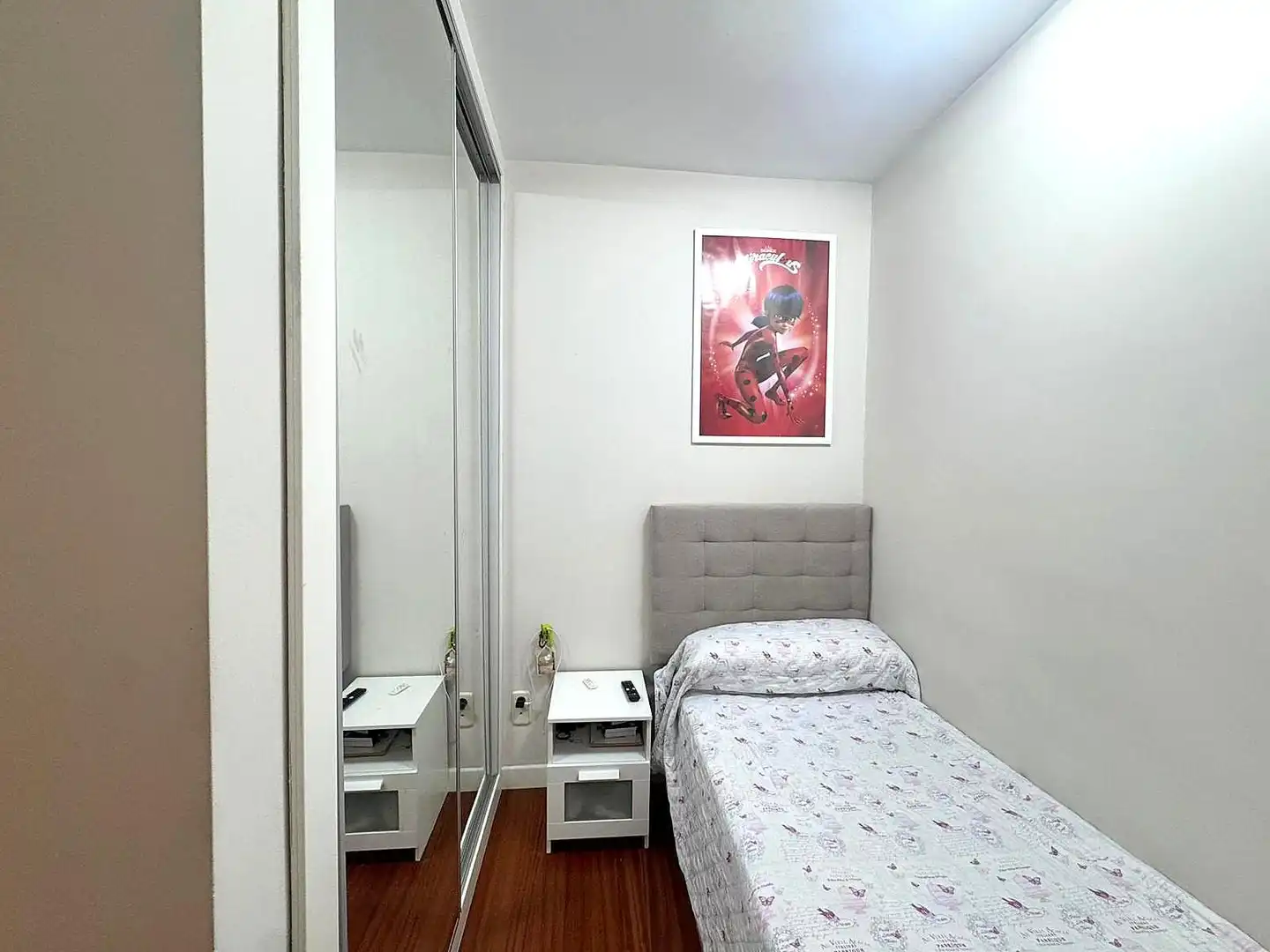 Schlafzimmer von Wohnung zur Miete in Madrid mit Klimaanlage und Heizung