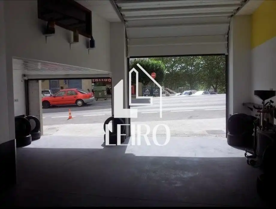 Local comercial en venda a Vilagarcía, imagen 2