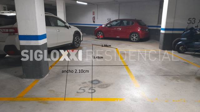 Garaje en Venta en BOGATELL en El Parc i la Llacuna del Poblenou