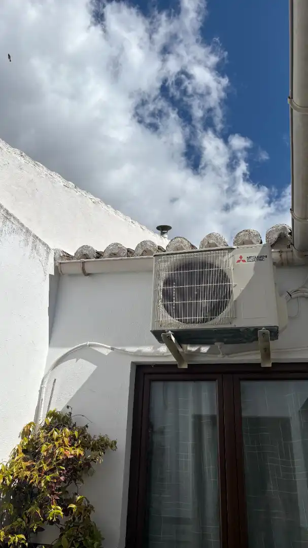 Vista exterior de Casa adosada en venta en Cañete la Real con Aire acondicionado, Calefacción y Amueblado