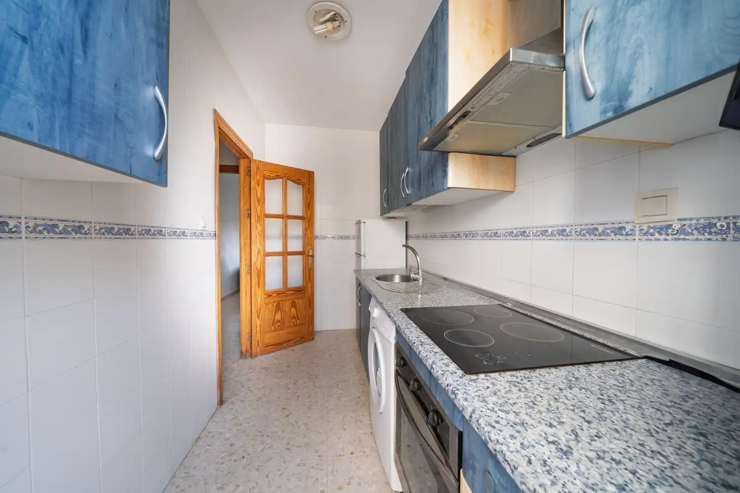 Cuina de Àtic en venda en Villa de Otura amb Aire condicionat, Terrassa i Moblat