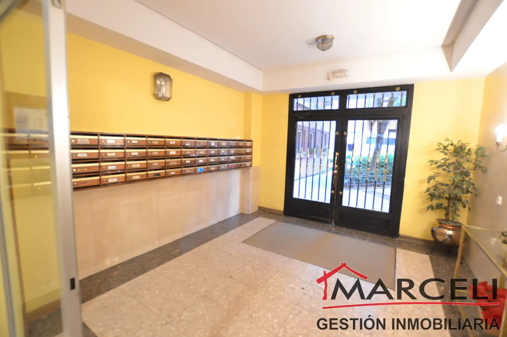 Flat for sale in Madrid  with Air Conditioner, Heating and Parquet flooring