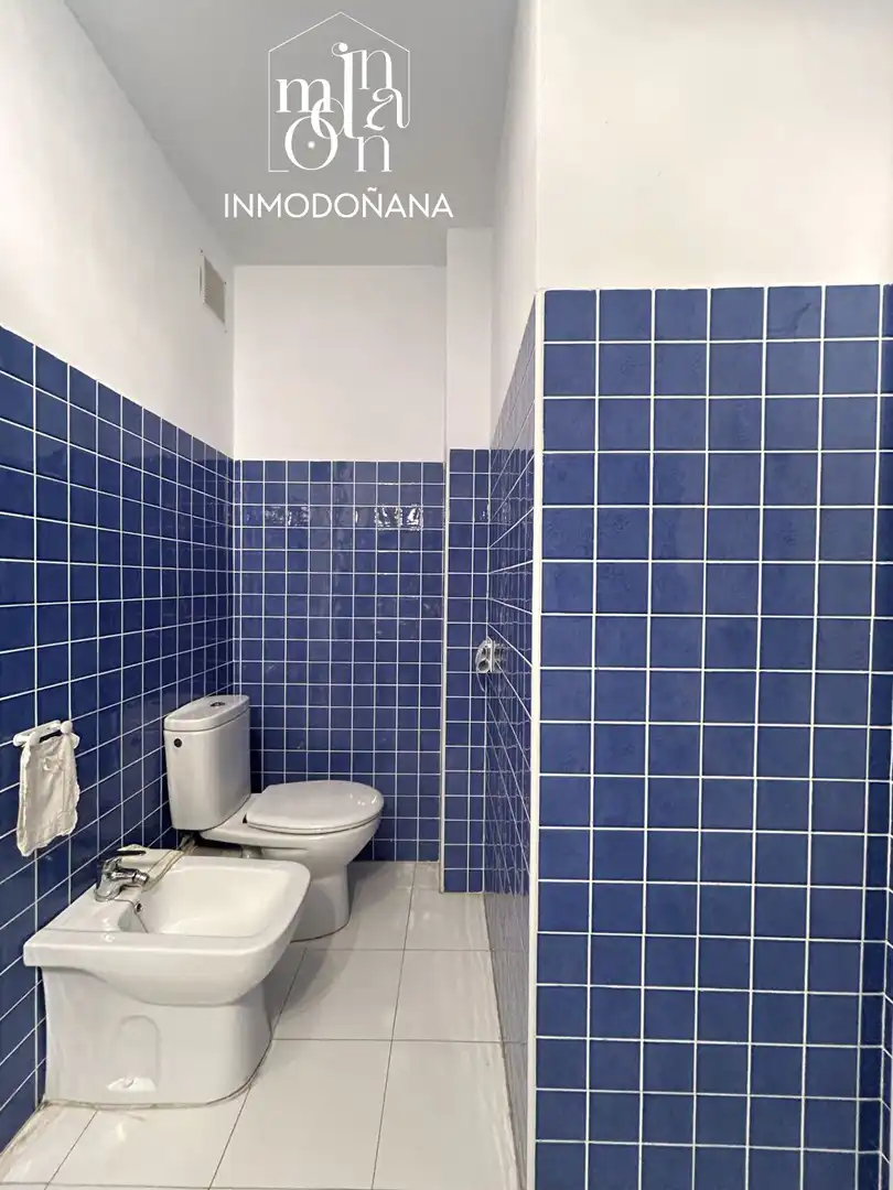 Baño de Piso en venta en Almonte con Aire acondicionado, Terraza y Amueblado