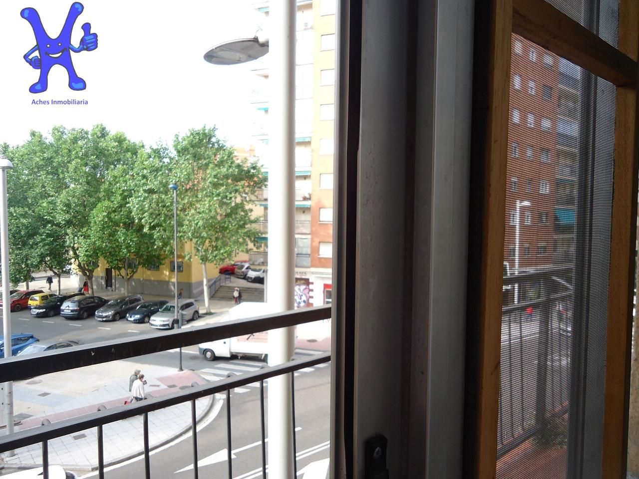 Dormitori de Pis en venda en Salamanca Capital amb Balcó
