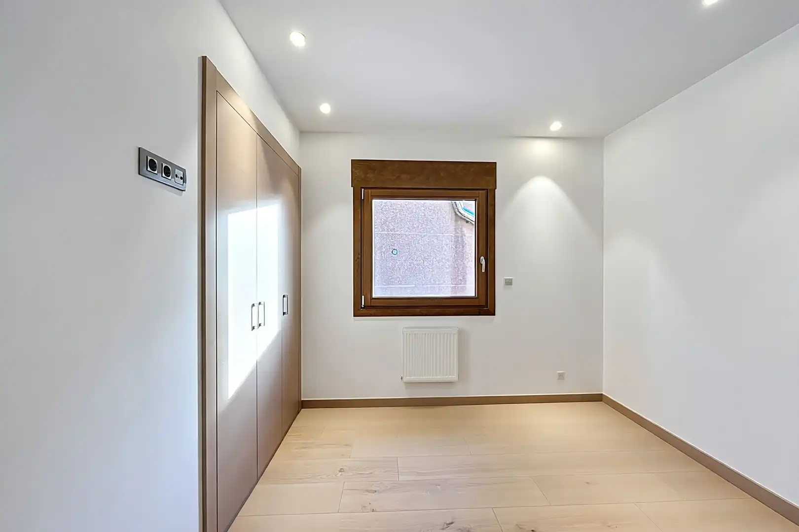 Dormitori de Apartament en venda en Escaldes – Engordany amb Aire condicionat, Terrassa i Traster