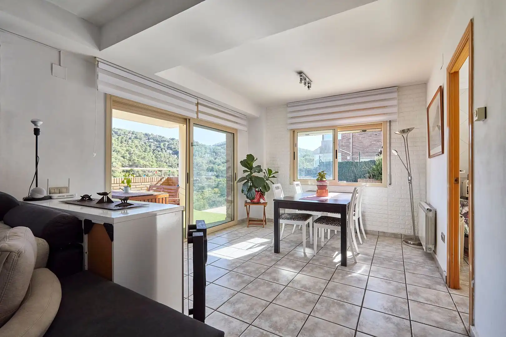 Cocina de Casa adosada en venta en Torrelles de Llobregat con Calefacción, Jardín privado y Terraza