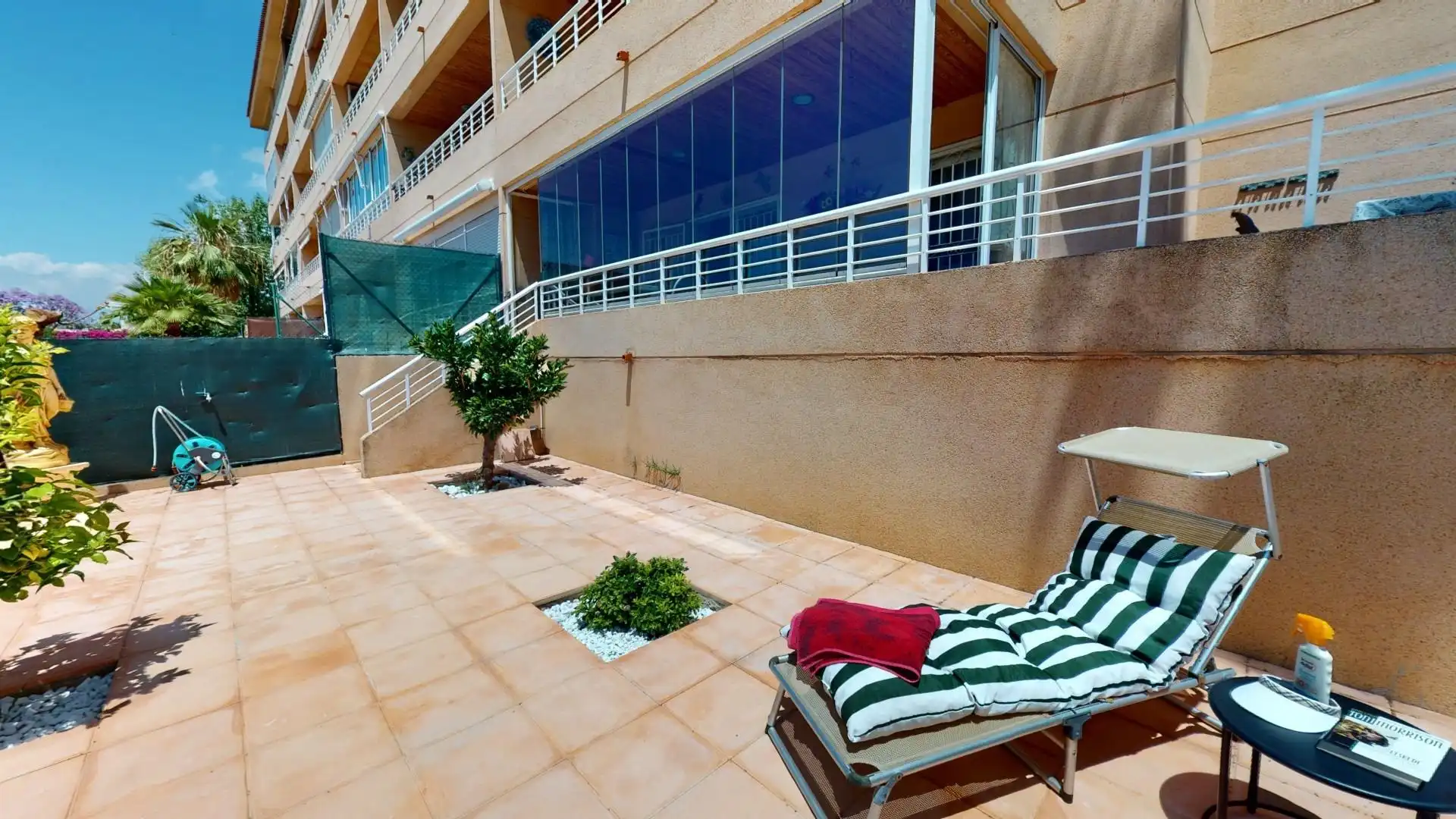 Terrasse von Wohnungen zum Verkauf in L'Alfàs del Pi mit Klimaanlage, Privatgarten und Terrasse
