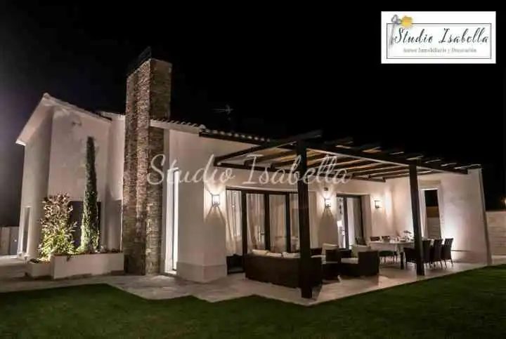 Terrassa de Casa o xalet en venda en Cobisa amb Aire condicionat, Calefacció i Jardí privat