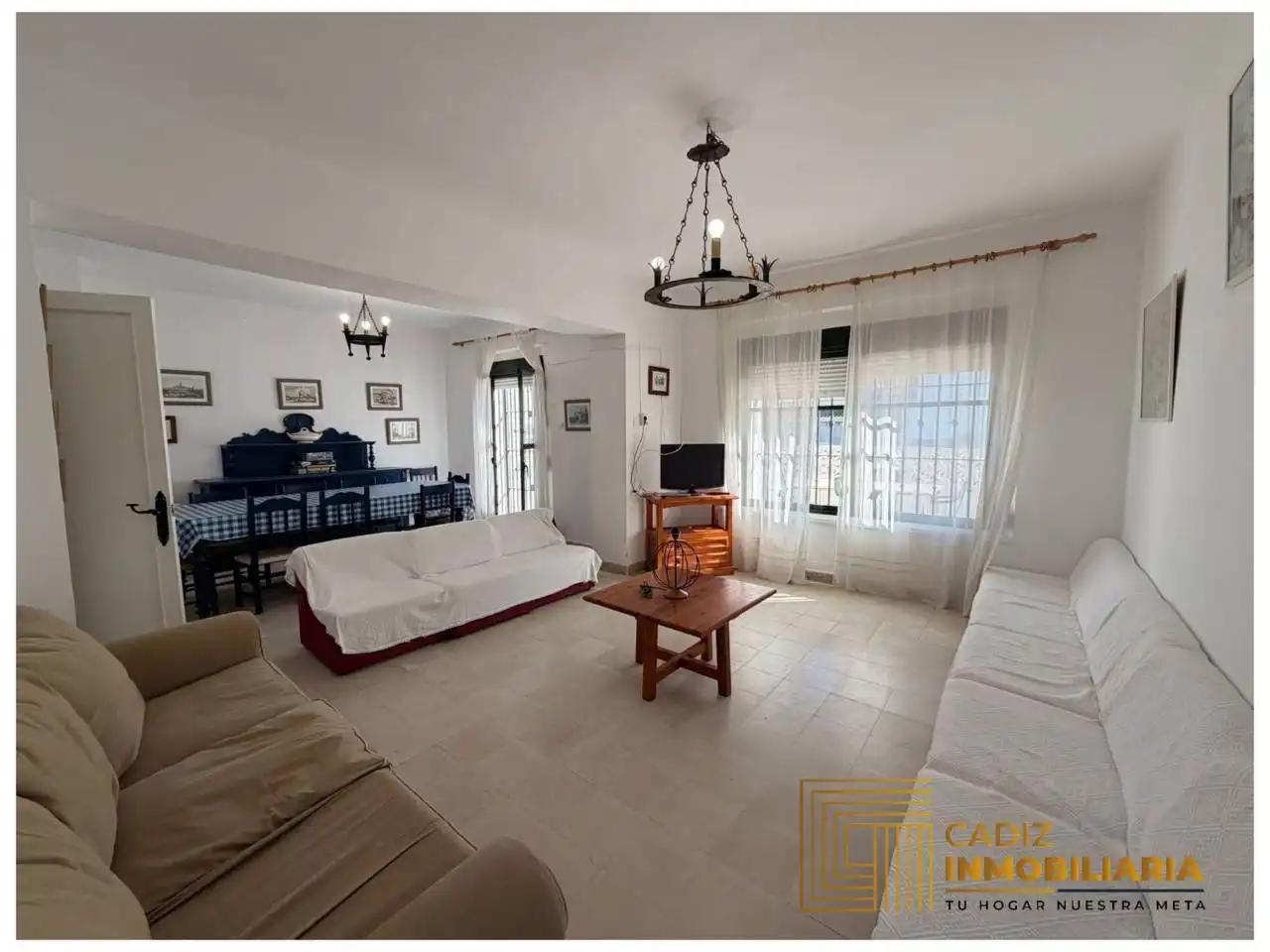 Sala d'estar de Casa o xalet en venda en Chipiona amb Terrassa