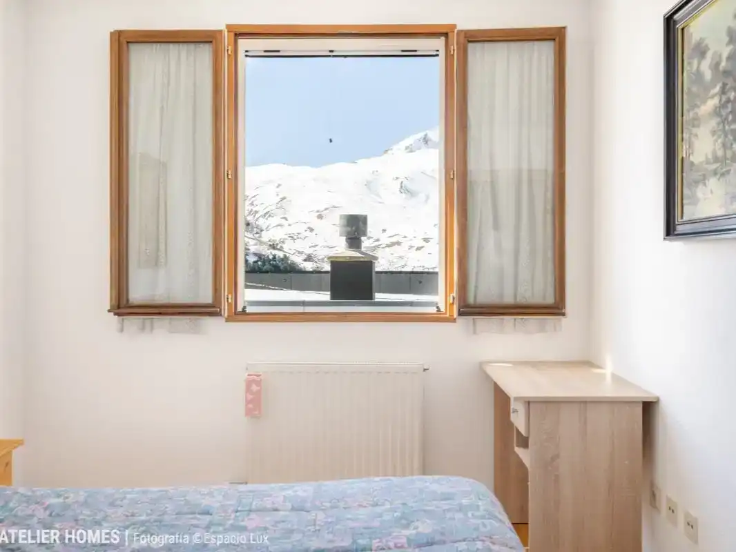 Habitación de Piso en venta en Sallent de Gállego con Parquet, Trastero y Piscina