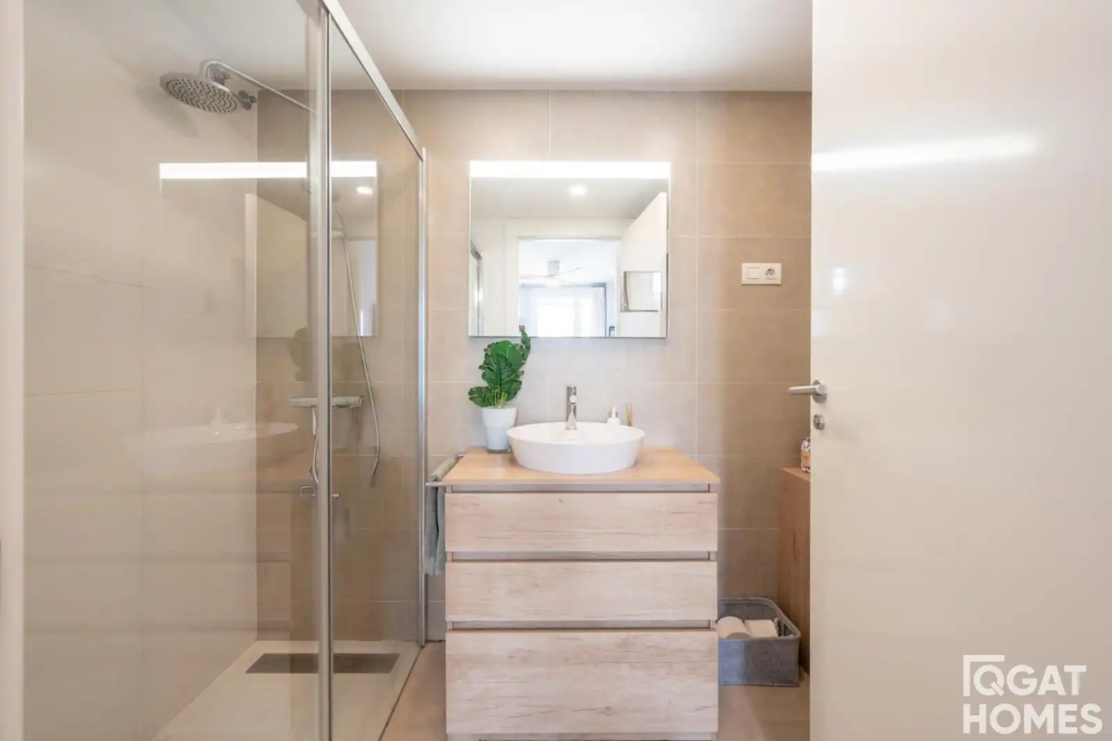 Bathroom of Attic for sale in Sant Cugat del Vallès  with Air Conditioner, Heating and Storage room