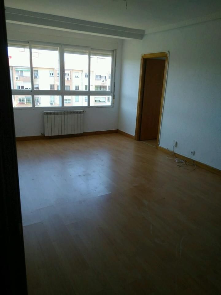 Bedroom of Flat for sale in  Madrid Capital  with Heating and Parquet flooring