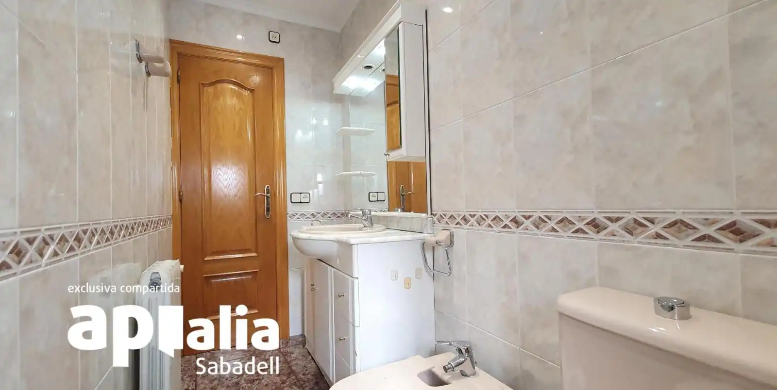 Bathroom of Flat for sale in Sabadell  with Heating, Terrace and Balcony
