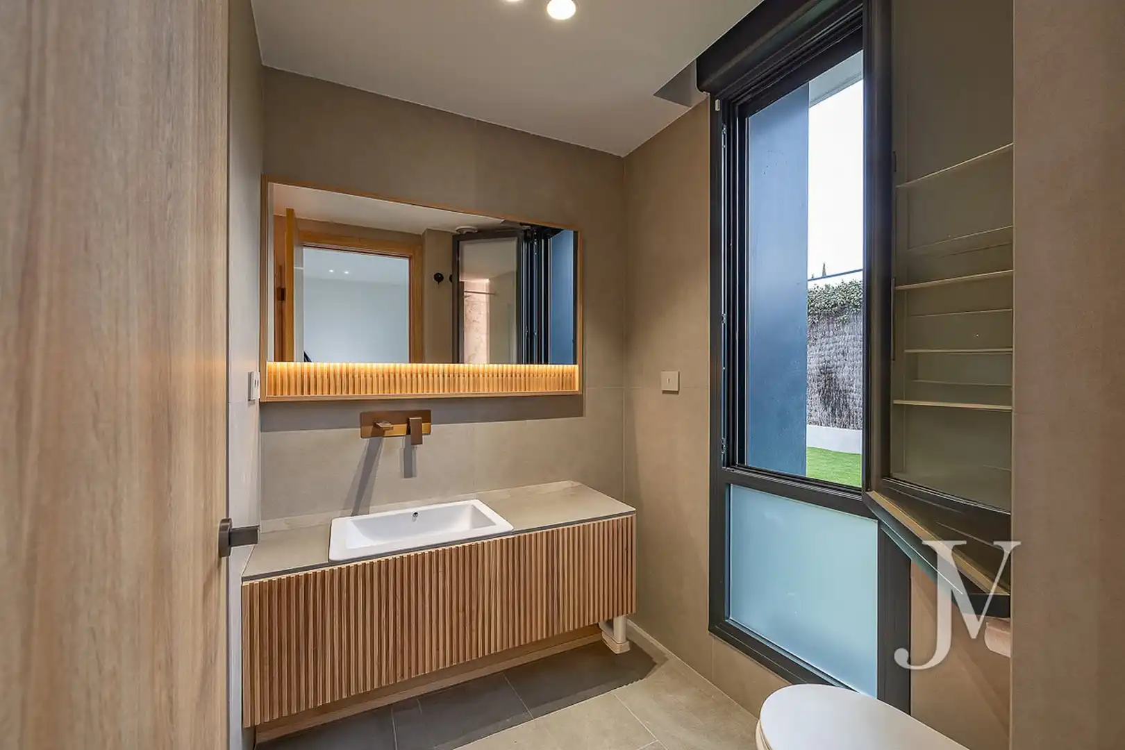 Baño de Casa o chalet en venta en Boadilla del Monte con Aire acondicionado, Calefacción y Jardín privado