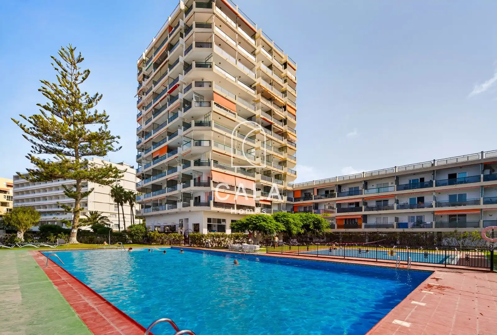 Swimming pool of Flat for sale in Arona  with Air Conditioner, Heating and Terrace