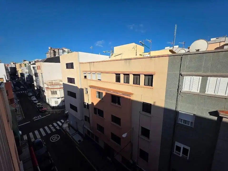 Vista exterior de Piso en venta en Las Palmas de Gran Canaria con Amueblado