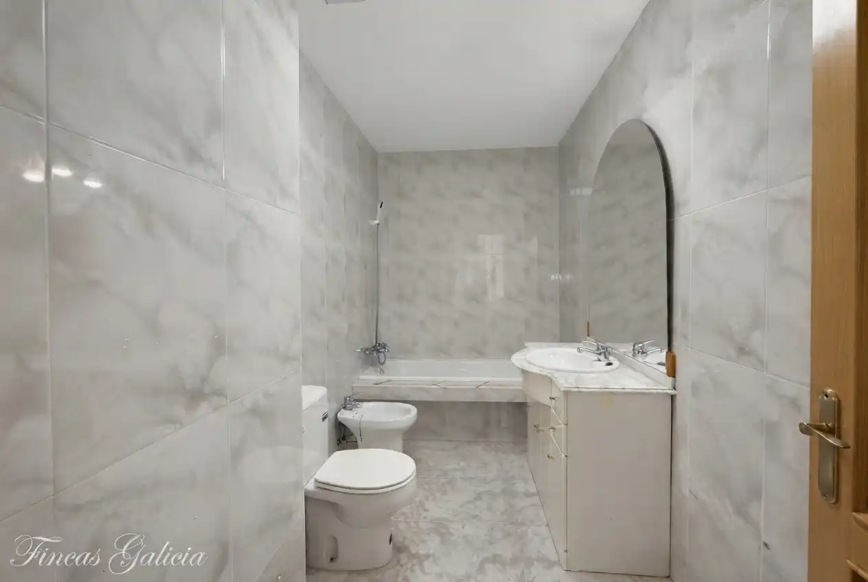 Piso con terraza en venta en Verín, imagen 7