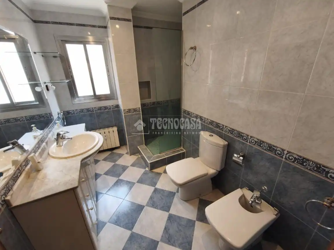 Flat for sale in Casco Antiguo