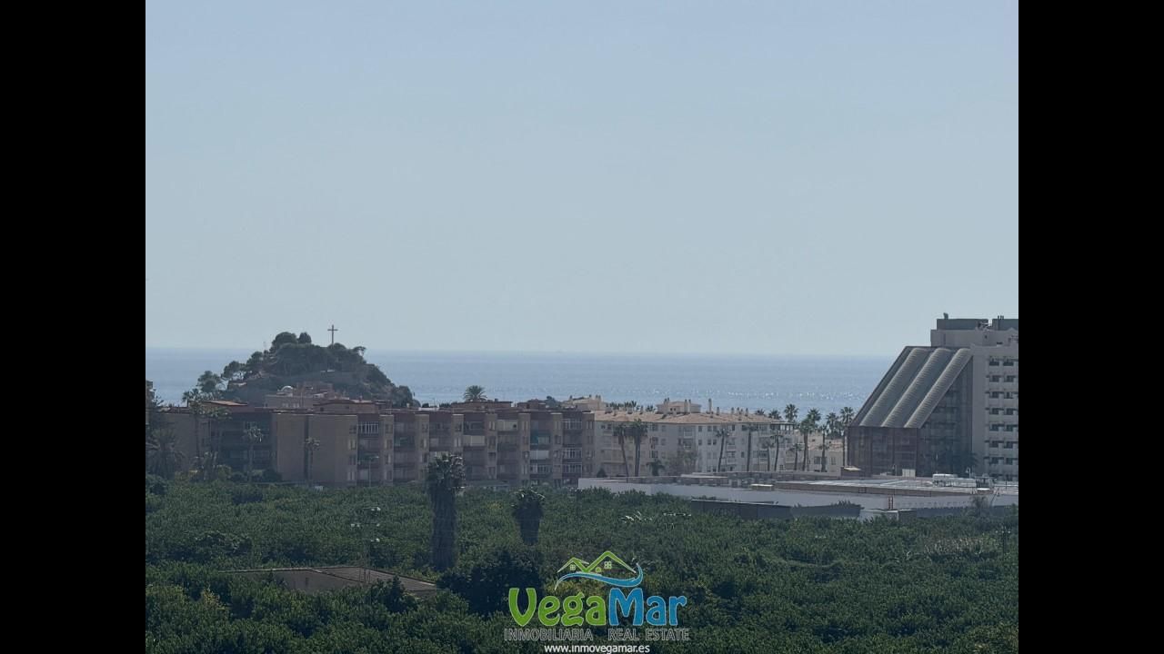 Duplex for sale in Almuñécar  with Air Conditioner and Furnished
