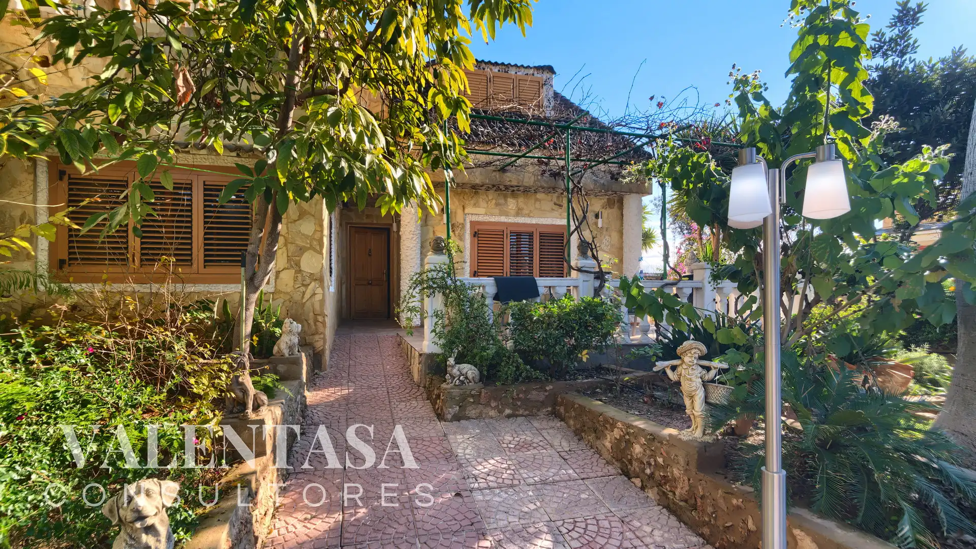 Exterior view of Houses for sale in L'Eliana  with Air Conditioner, Heating and Private garden