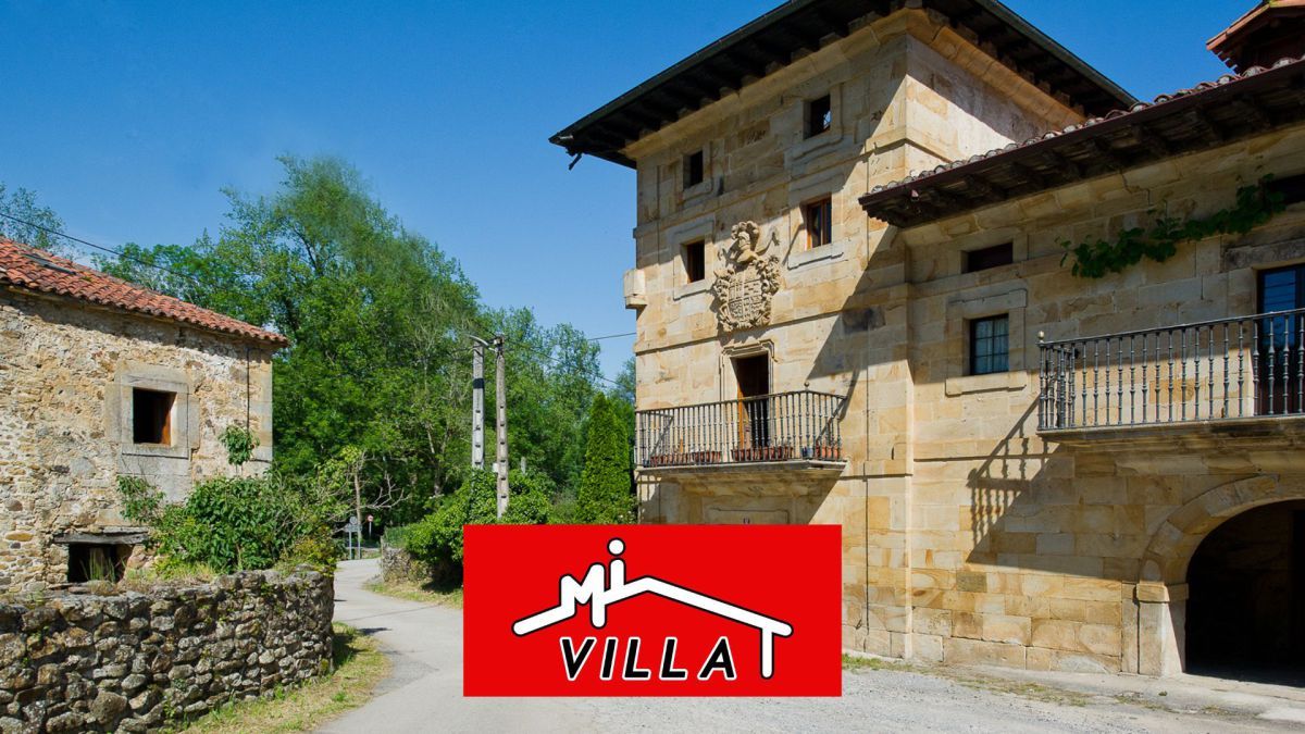 Vista exterior de Casa adosada en venta en Rasines