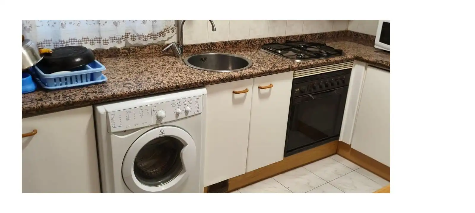 Cocina de Piso en venta en Valladolid con Calefacción, Terraza y Trastero