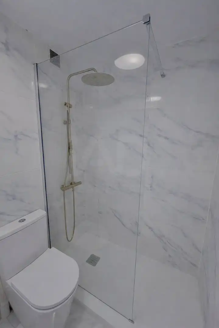 Bathroom of Flat for sale in Dénia  with Air Conditioner and Heating