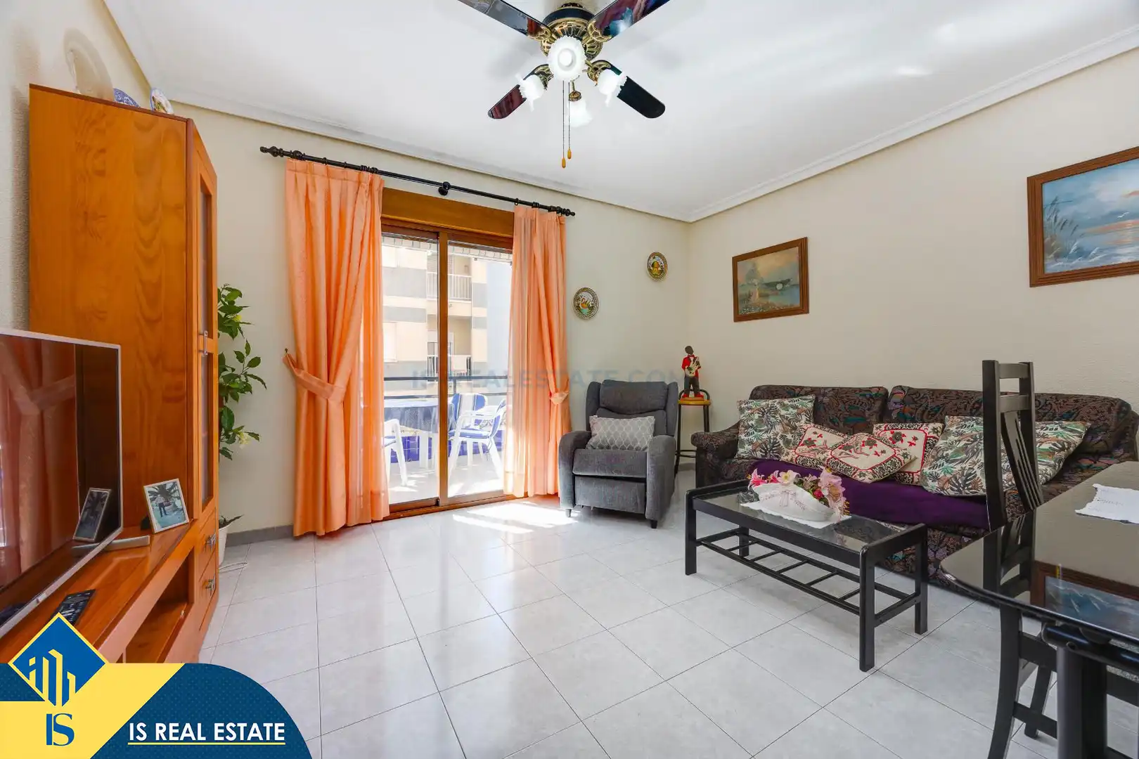 Apartment with pool for sale in Playa del Cura