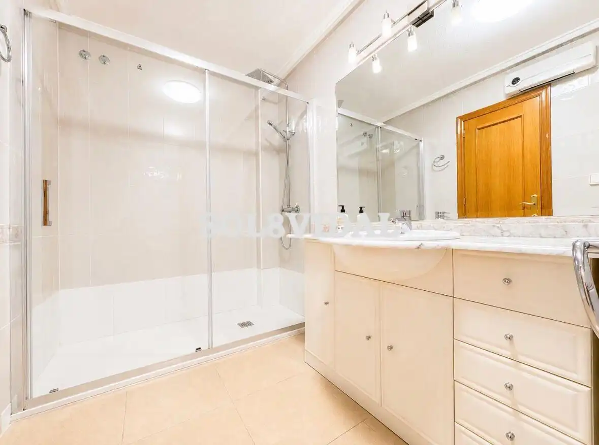 Bathroom of Attic for rent in Orihuela  with Terrace and Balcony
