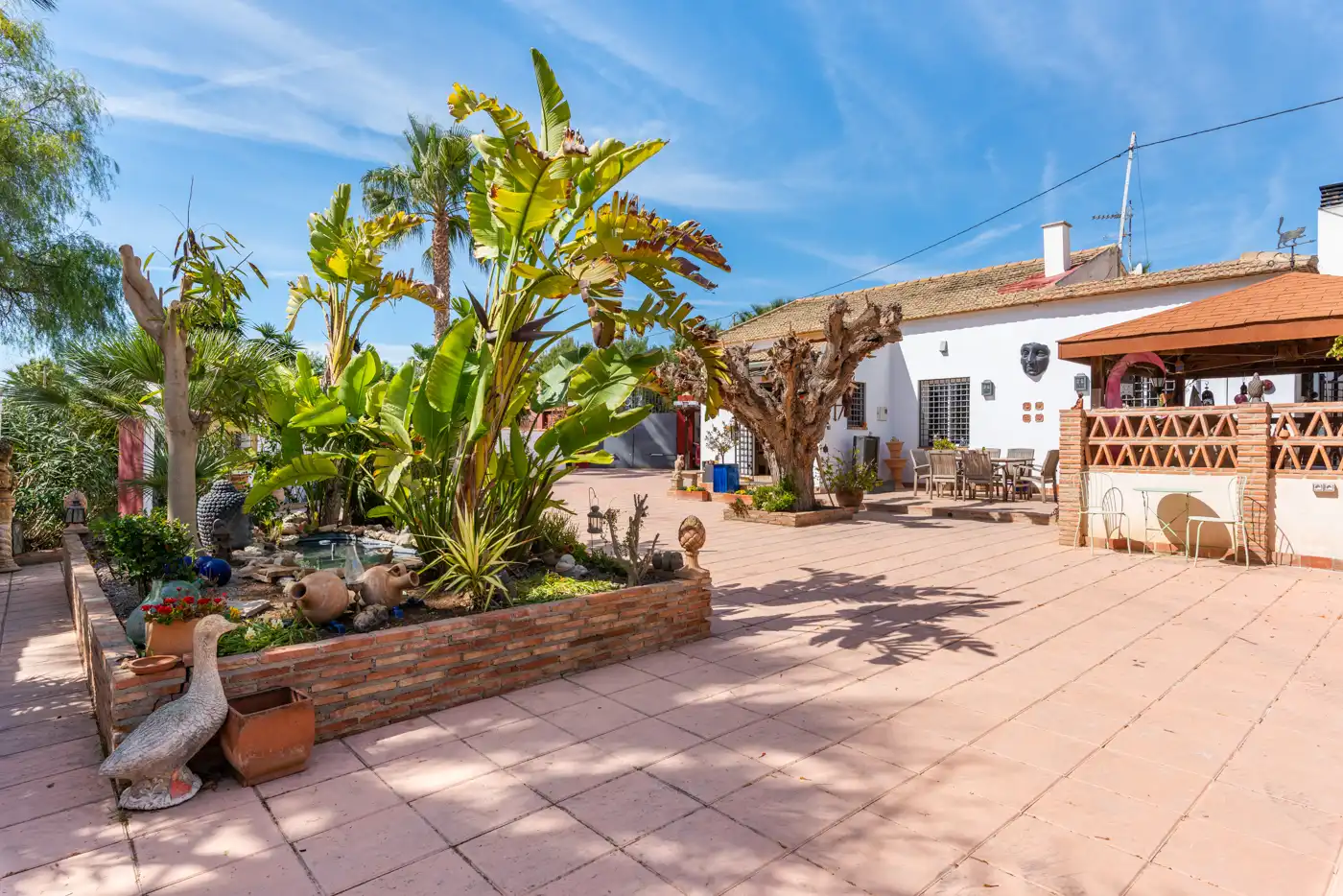 Vista exterior de Casa o chalet en venta en Daya Nueva con Aire acondicionado, Jardín privado y Piscina