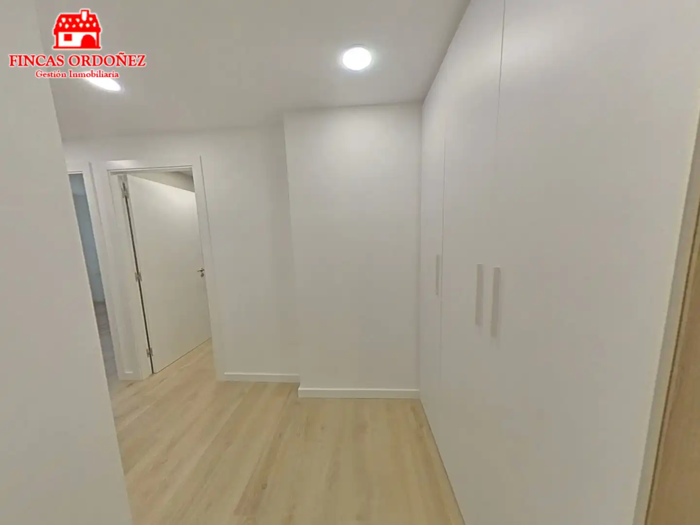 Wohnung zum Verkauf in Sant Andreu de la Barca mit Klimaanlage, Heizung und Balkon