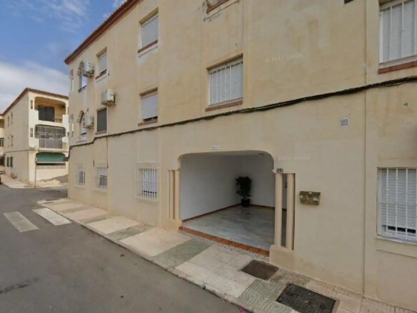 Vista exterior de Piso en venta en Roquetas de Mar
