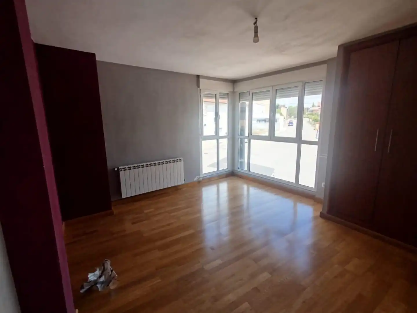 Sala de estar de Casa adosada en venta en Sariegos con Calefacción, Jardín privado y Terraza