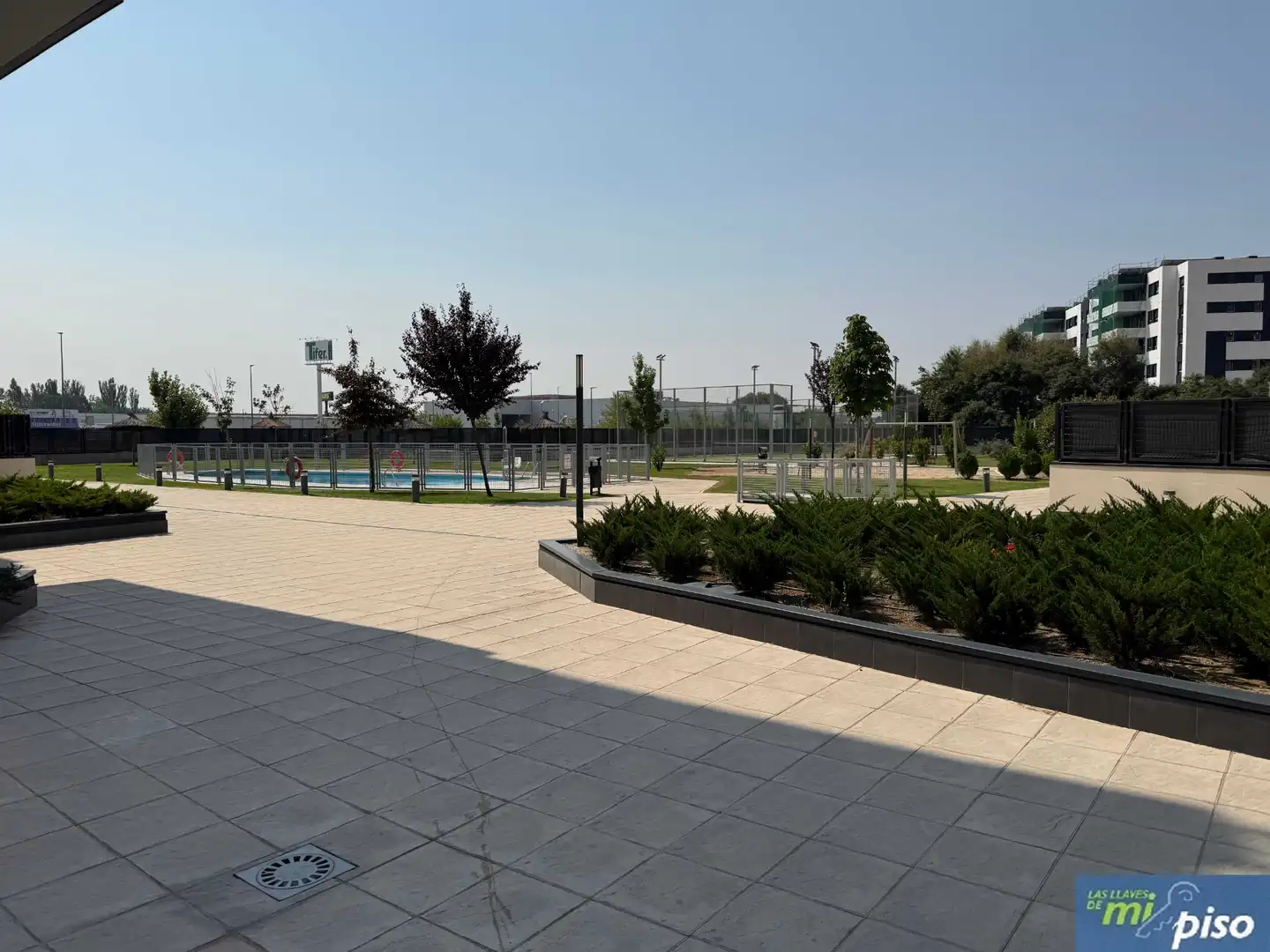 Schwimmbecken von Wohnung zum Verkauf in Valladolid mit Heizung, Privatgarten und Parkett