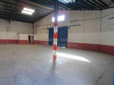 Nau industrial de lloguer a El Ingenio