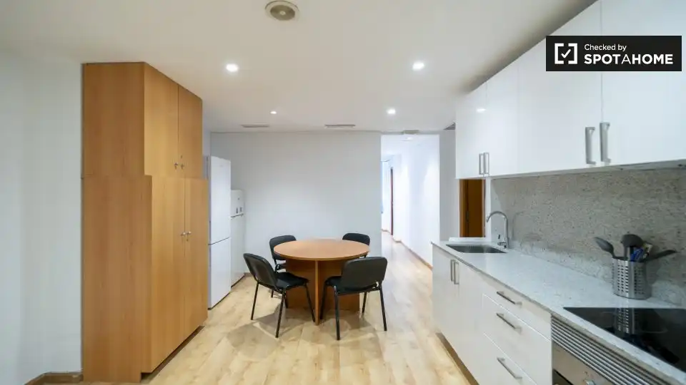 Piso de alquiler en Valencia con Aire acondicionado, Calefacción y Amueblado
