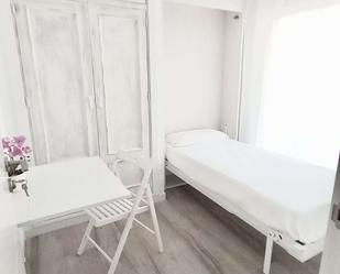 Bedroom of Flat to share in Alhaurín de la Torre  with Air Conditioner and Terrace