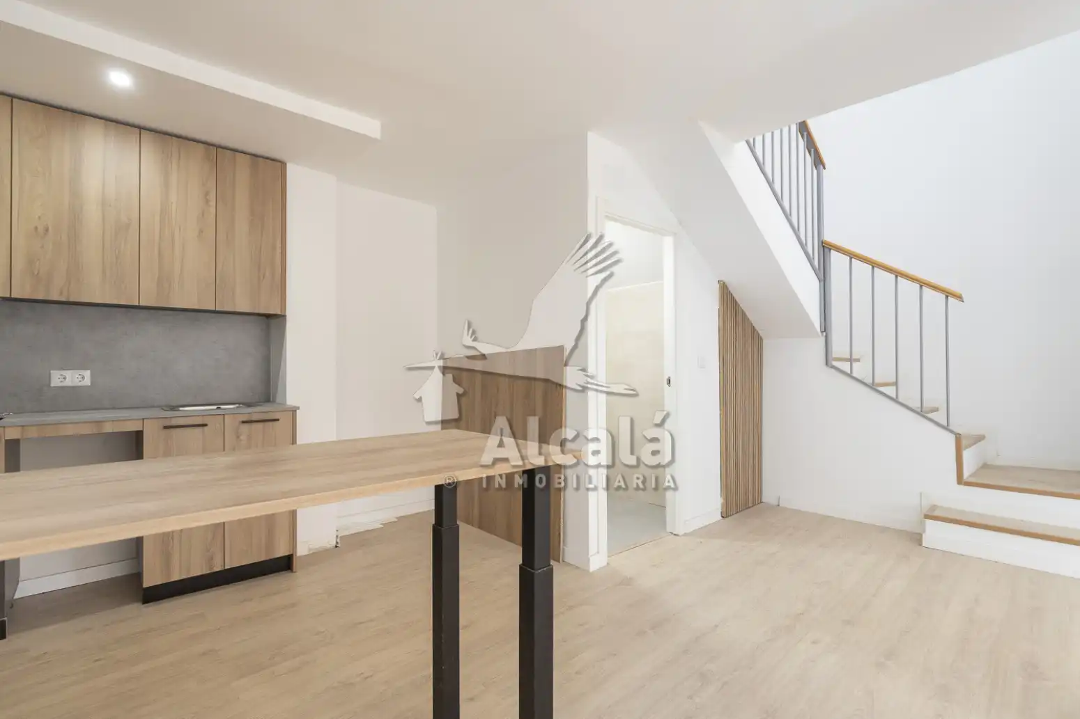 Cocina de Local en venta en Alcalá de Henares con Aire acondicionado